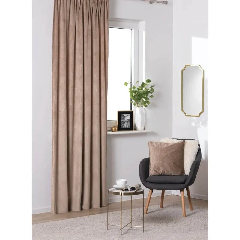 Top Prodej Dekorační široký velvet závěs s řasící páskou BILO taupe 200x245 cm nebo 200x260 cm (cena za 1 kus) MyBestHome Závěs je vhodný díky šířce 200 cm na široká okna.