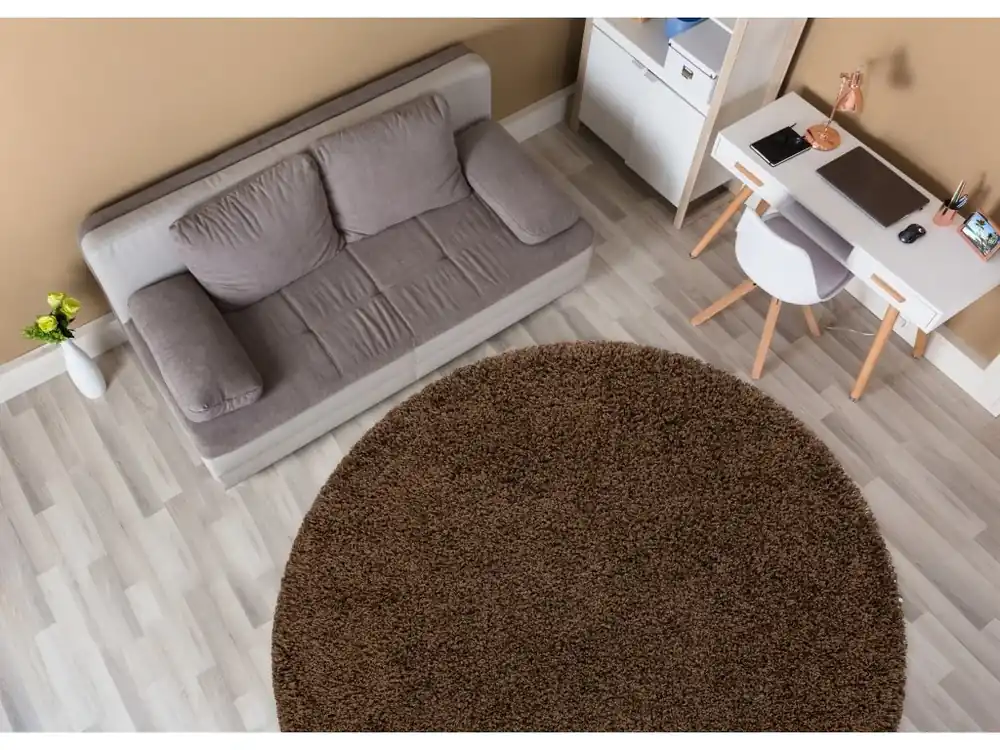 Pouze Dnes Kulatý koberec Meggi Shaggy - hnědý