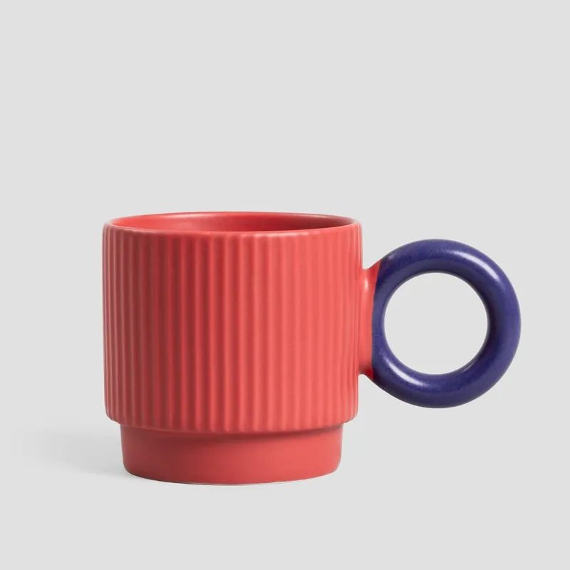 Levný Hrnek ADOLA růžový s tmavě modrým ouškem 733505 300 ml
