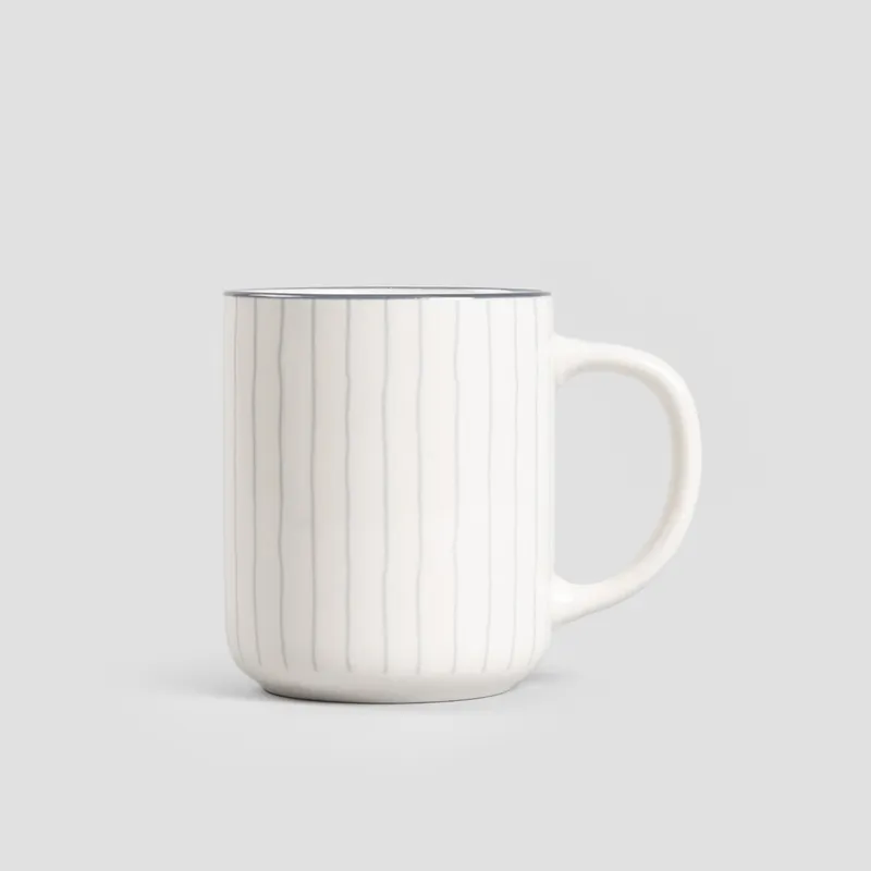 Hrnek LOVELY LIFE s proužky 744990 300 ml Oblíbený